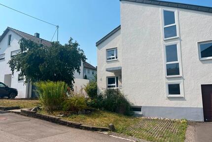 Freistehendes 2-Familienhaus in Nellmersbach - Leutenbach