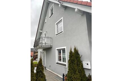 DHH in Painten zur Vermieten - 1.200,00&nbsp;EUR Kaltmiete, ca.&nbsp; 110,00&nbsp;m&sup2; in Painten (PLZ: 93351)