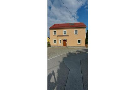bezauberndes Einfamilienhaus mit Brunnen - Haselbachtal