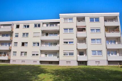 Modernisierte 2-Zimmer-Wohnung mit Balkon – öffentlich gefördert (WBS erforderlich) - Linden