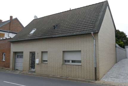 Haus zum Kaufen in Merzenich-Golzheim 249.000,00 € 147.55 m²