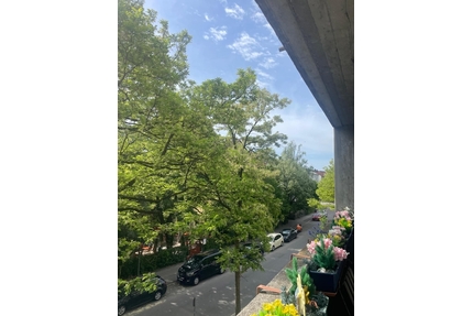 Großes Apartment in München-Freimann nahe UBahnstation (U6) als Kapitalanlage mit guter Rendite - München / Freimann