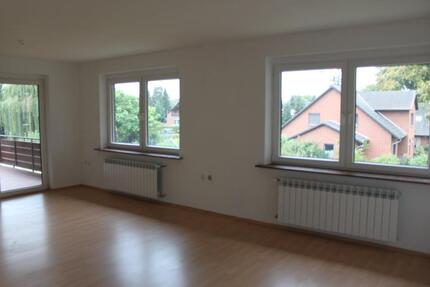 Helle Wohnung im 2. OG mit Loggia, Carport, Stellplatz und mehr.. - Eicklingen