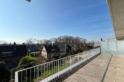 Ein neuer Platz für Ihre Familie - Moderne 4-Zimmer-Wohnung mit großem Küchenbereich und Balkon - Bergisch Gladbach Alt-Frankenforst
