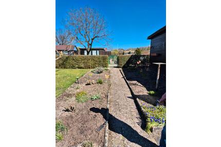 Kleingarten in Vorsfelde mit sämtlichen Gartengeräten - Wolfsburg Alt-Wolfsburg