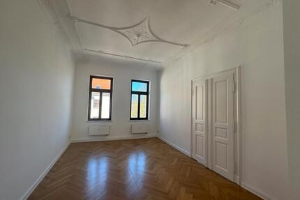 Erstbezug nach Sanierung: Stilvolle 5-Zimmer-Altbauwohnung - Leipzig Ost