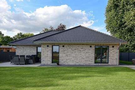 Traumhafter Winkel-Bungalow für Ihr Grundstück im Baugebiet in Lutterbek