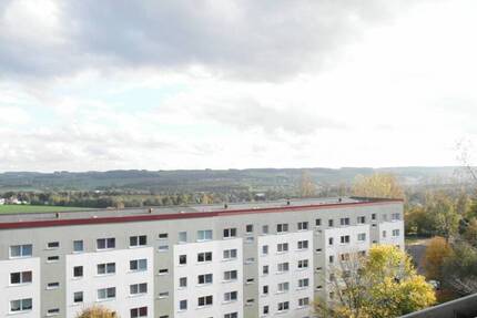 Ganz oben. Ganz ruhig. Ganz besonders: 2-Zimmer-Wohnung mit Weitblick - Chemnitz Hutholz