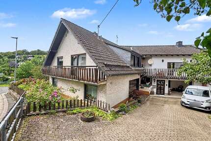 Haus zum Kaufen in Arft 231.000,00 € 244 m²