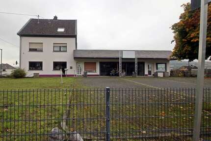 Haus zum Kaufen in Elbtal 945.000,00 € 440 m²