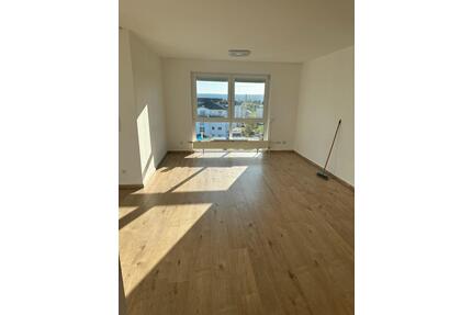 5 Zimmer Wohnung mit Fernwärme - 1.470,00&nbsp;EUR Kaltmiete, ca.&nbsp; 112,00&nbsp;m&sup2; in Villingen-Schwenningen (PLZ: 78052)