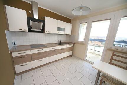 Große 2- Raumwohnung mit Wintergarten und Einbauküche - Eisleben (Lutherstadt)