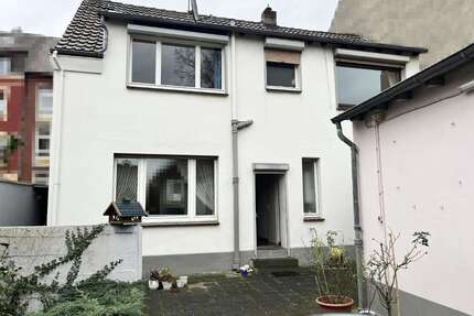 Haus zum Kaufen in Duisburg 259.000,00 € 167.64 m²