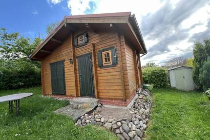 SCHÖNES WOCHENENDGRUNDSTÜCK MIT BUNGALOW IN RUHIGER UND GRÜNER LAGE - Dresden / Schönfeld-Weißig Innere Altstadt