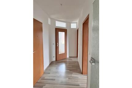 Ruhige, helle 4-Raum-Wohnung in 07629 Reichenbach - Hermsdorf