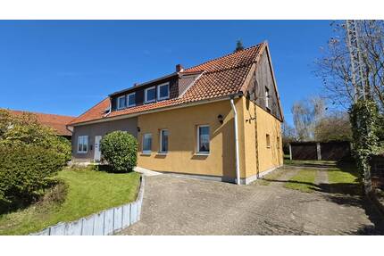 Uetze - Dollbergen - Handwerkertraum - Grosses Wohnhaus zum Sanieren