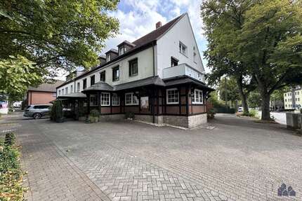 Haus zum Kaufen in Recklinghausen 1.150.000,00 € 825 m²