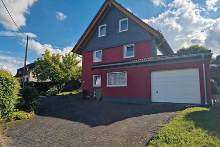 Einfamilienhaus mit Einliegerwohnung - Marienheide