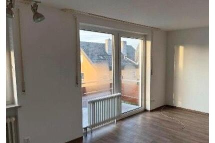 Wohnung mit Balkon und Garage in Oettingen zu vermieten - Oettingen in Bayern