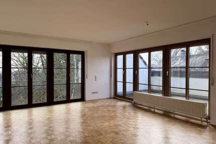 Wohnung zum Mieten in Steinbach 1.550,00 € 153 m²