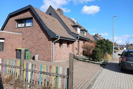 Doppelhaushälfte in Wassenberg - 260.000,00&nbsp;EUR Kaufpreis, ca.&nbsp; 144,00&nbsp;m&sup2; in Wassenberg (PLZ: 41849)