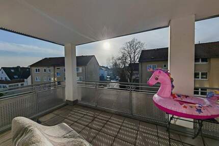 Moderne 3-ZKBB mit Parkett & EBK & TG-Platz mit Ladestation in Maintal-Bischofsheim