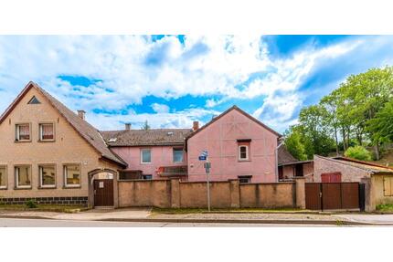 Einfamilienhaus mit viel Nebengelass - Ballenstedt