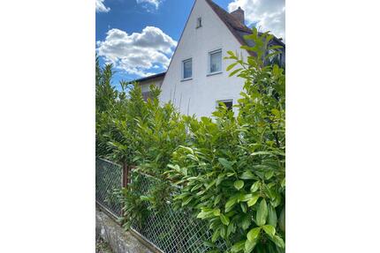 Zweifamilienhaus in ruhiger Lage - Geroldshausen