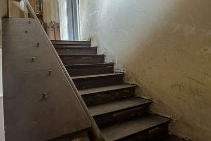 Haus zum Kaufen in Greiz 79.500,00 € 670 m²