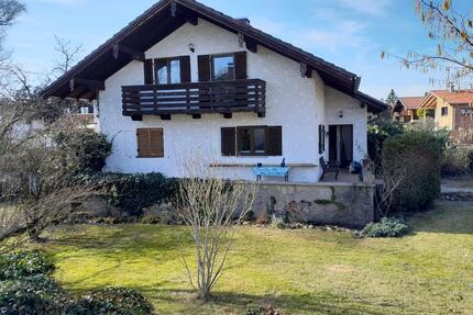 Haushälfte mit Keller, Stellplatz, Garten in Bruckmühl von privat