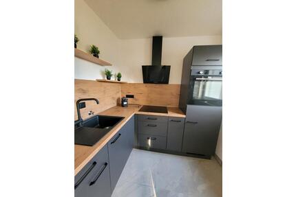 Möblierte Wohnung in Top Lage! - 1.100,00&nbsp;EUR Kaltmiete, ca.&nbsp; 61,00&nbsp;m&sup2; in Essen (PLZ: 45219) Stadtbezirk IX