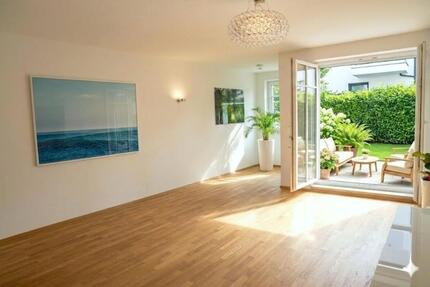 Süd-Gartenwohnung in Stadtvilla . Energie A . TG. Terrase.bezugsf - München Moosach