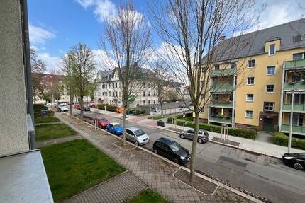 Das ist Sie...Moderne, renovierte 3 - Zimmer-Wohnung in Nähe zum Park und die neue Einbauküche ist schon dabei - Zwickau Pölbitz