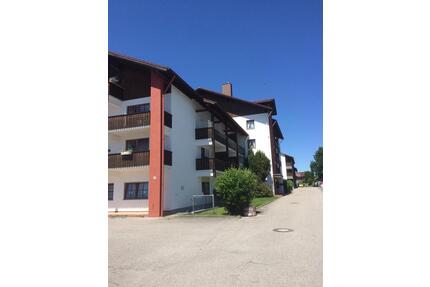 Attraktive 2-Zimmer-Wohnung mit EBK und Balkon in Bad Griesbach - Bad Griesbach im Rottal