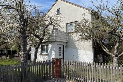 Doppelhaushälfte mit Garten & Garage in guter Lage von Bad Windsheim