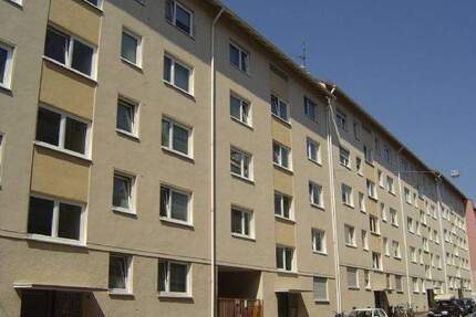 Ideale Lage! Schön geschnittene 3-Zi.-Whg. mit Balkon Nähe Stresemannplatz - Nürnberg Gärten b Wöhrd