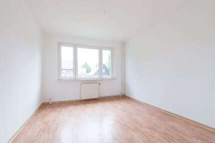 Wohnung zum Mieten in Burg 320,00 € 19.41 m²