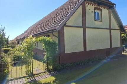 Idyllisches Haus mit großem Grundstück in Ivenack Goddin - Stavenhagen
