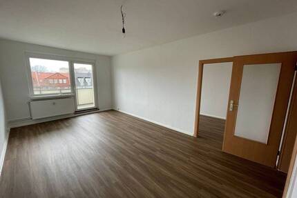 Nachmieter gesucht für moderne 2-Zimmer-Wohnung mit Balkon! - Halberstadt