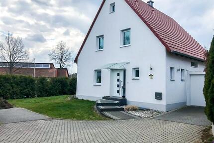 Von privat: Freistehendes Einfamilienhaus - frei ab Juni 2026 - Herzogenaurach