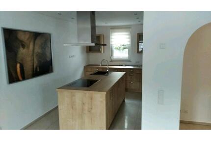 Haus zu vermieten - 1.400,00&nbsp;EUR Kaltmiete, ca.&nbsp; 162,00&nbsp;m&sup2; in Albstadt (PLZ: 72461) Gemarkung Onstmettingen