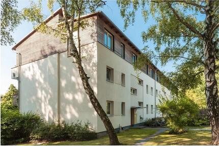 Kapitalanlage | helle 2-Zimmer-Wohnung (vermietet) mit Balkon in - Berlin Steglitz-Zehlendorf