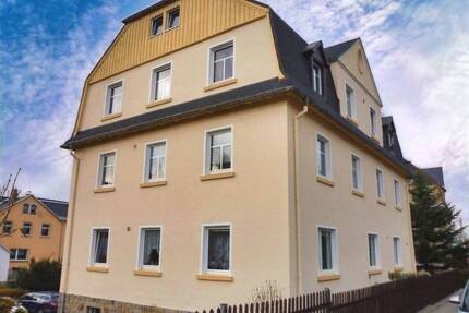 Solides 6-Familienhaus mit langjährig vermieteten Einheiten! - Rabenau Oelsa