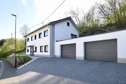 Saniertes Familienglück in idyllischer Wohnlage - Modern und ruhig! - Wilzenberg-Hußweiler