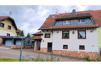 Gehobenes Ein- bis Zweifamilienhaus mit Sauna und Außenwerkstatt - Ottweiler