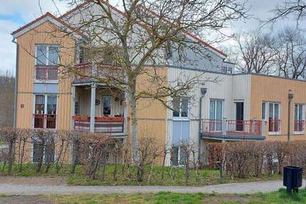 Wohnung zum Mieten in Zeulenroda-Triebes 341,00 € 59.94 m²
