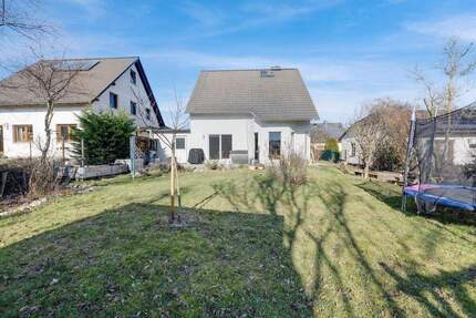 Familienhaus mit Südterrasse & Kamin in Panitzsch - Borsdorf