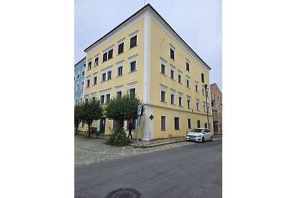 Haus zum Kaufen in Tittmoning 1.490.000,00 € 780 m²