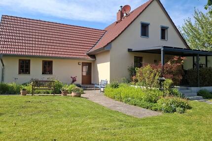 Charmantes solides Haus mit wunderschönem Garten zu verkaufen - Blankensee