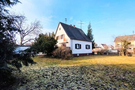 Großes Grundstück mit Einfamilienhaus für Bezug oder Neubau - Gablingen